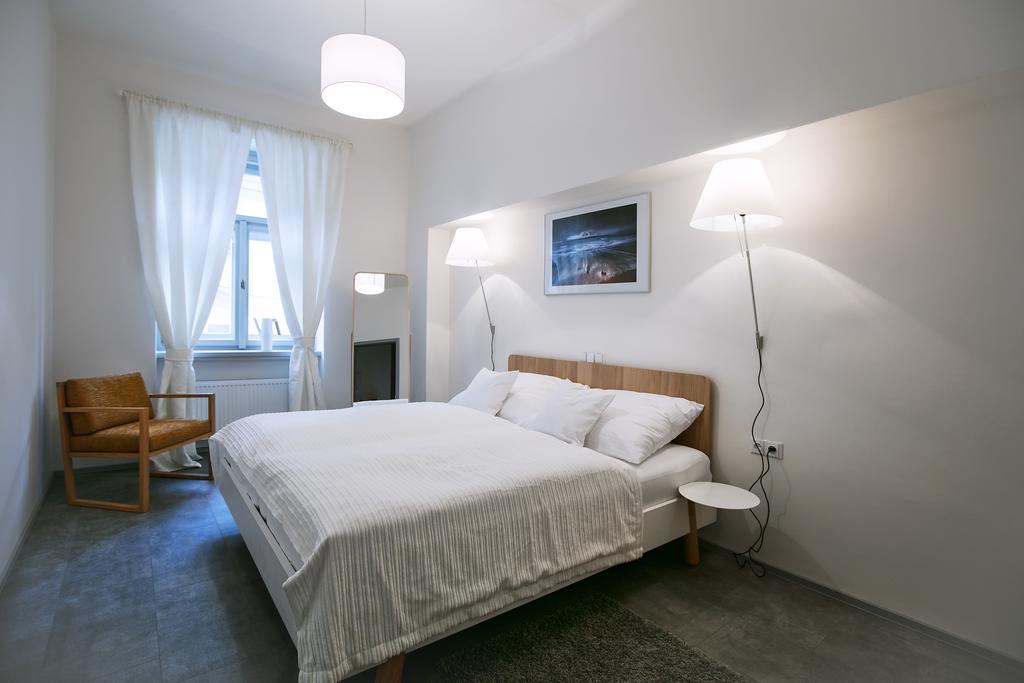 Apartments At The Blue Duckling Prague Luaran gambar